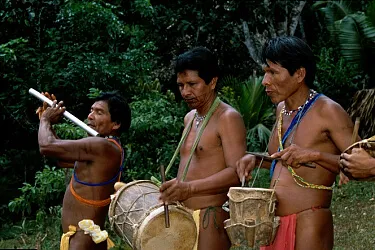 Musiciens indigènes Emberá – Panama