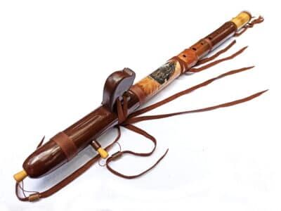 Flauta de bisonte nativa de Ashar